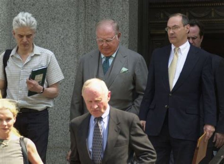 Alfred Taubman Net Worth - Wiki, Age, Weight and Height, Relationships, Family, and More