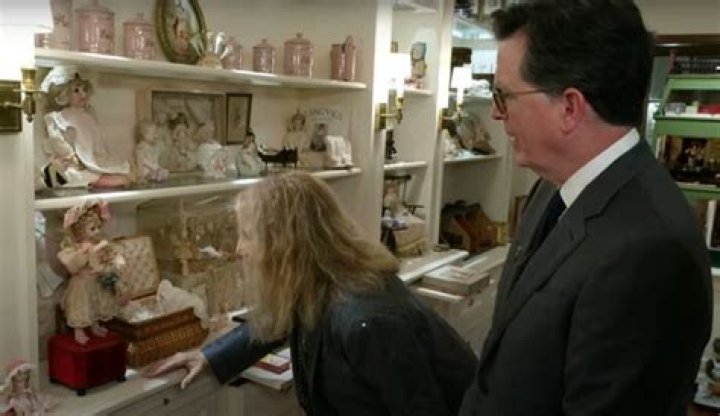 Barbra Streisand showed Stephen Colbert her basement mall with doll and gift shops