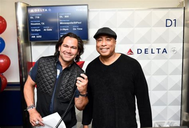 Bernie Williams Net Worth - Wiki, Age, Weight and Height, Relationships, Family, and More