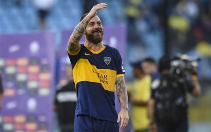 Daniele De Rossi Net Worth - Wiki, Age, Weight and Height, Relationships, Family, and More