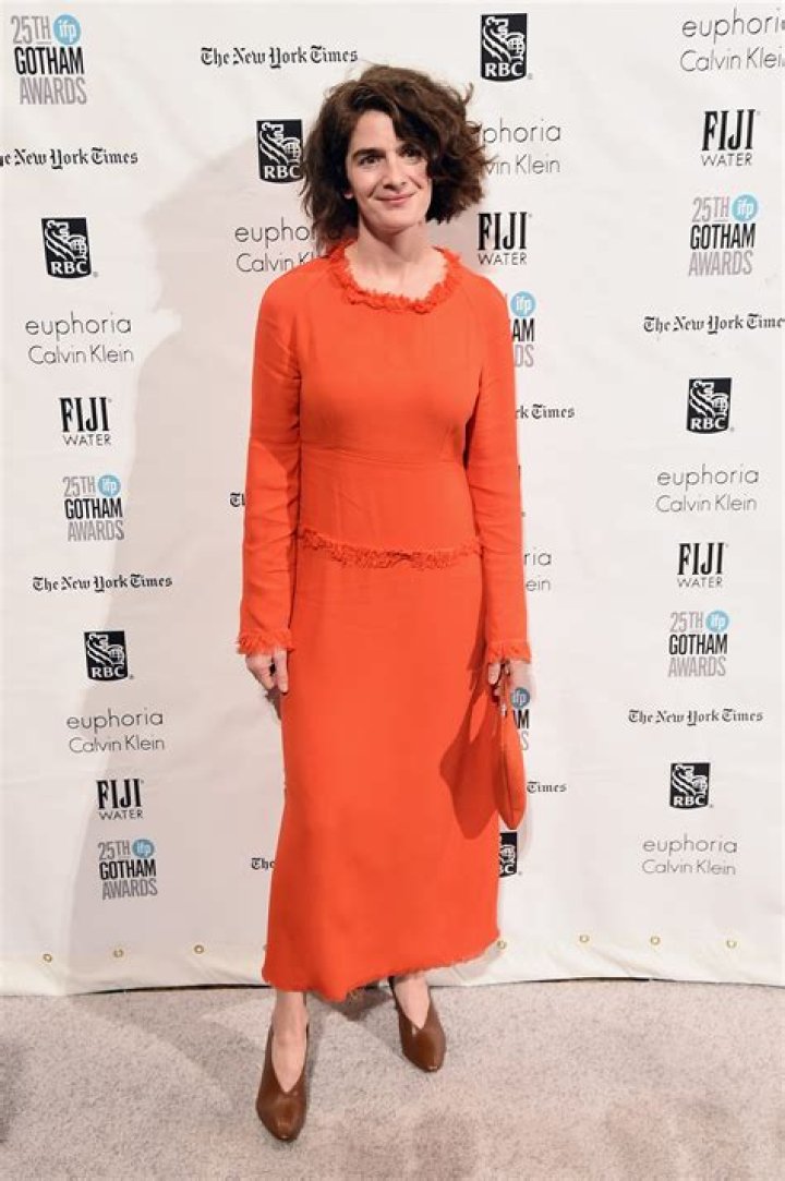 Gaby Hoffmann Net Worth - Wiki, Age, Weight and Height, Relationships, Family, and More