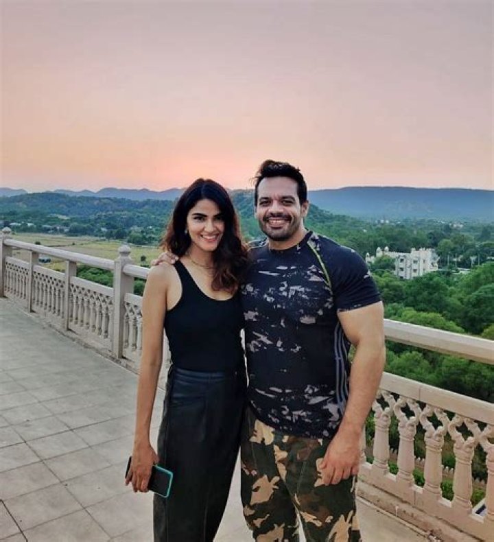 Gaurav Taneja Net Worth - Wiki, Age, Weight and Height, Relationships, Family, and More