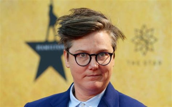 Hannah Gadsby Net Worth - Wiki, Age, Weight and Height, Relationships, Family, and More