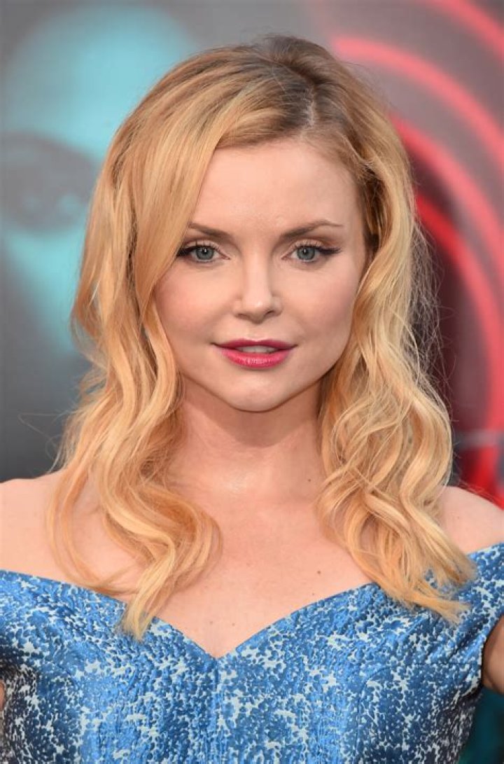 Izabella Miko Net Worth - Wiki, Age, Weight and Height, Relationships, Family, and More