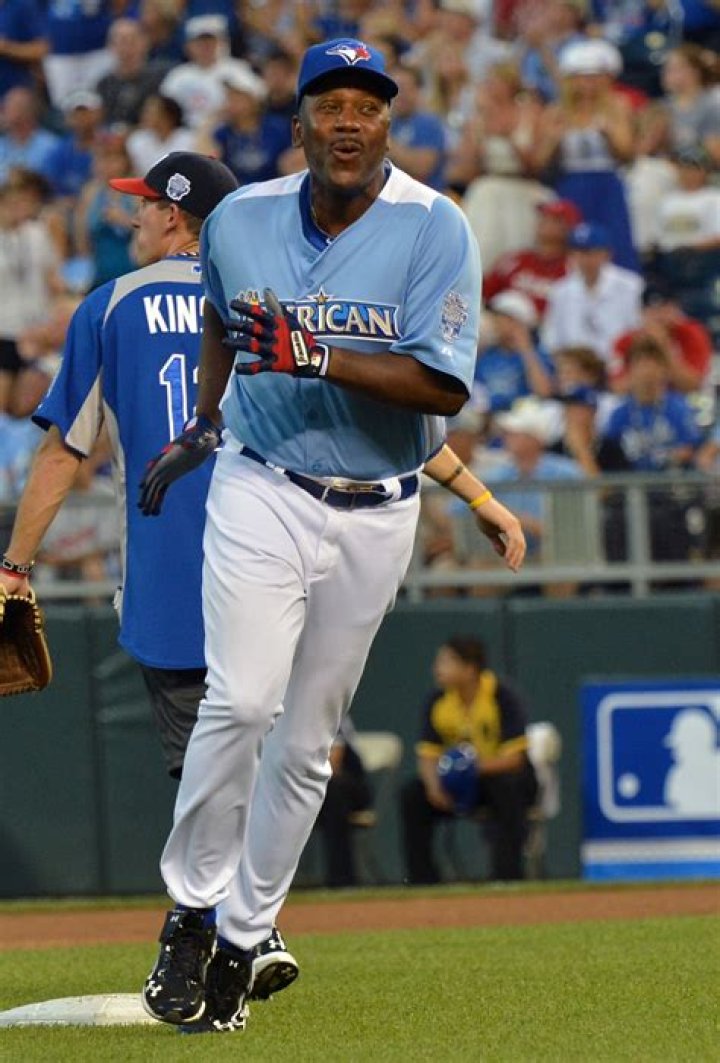 Joe Carter Net Worth - Wiki, Age, Weight and Height, Relationships, Family, and More