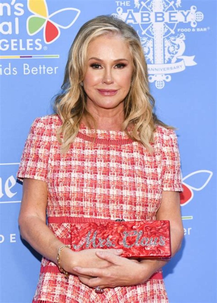 Kathy Hilton Net Worth - Wiki, Age, Weight and Height, Relationships, Family, and More