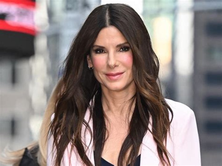 Sandra Bullock’s new hair: hopefully a funky wig, or is it all-natural?